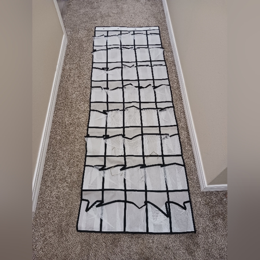 NWOT Black and White Hanging Shoe Organizer